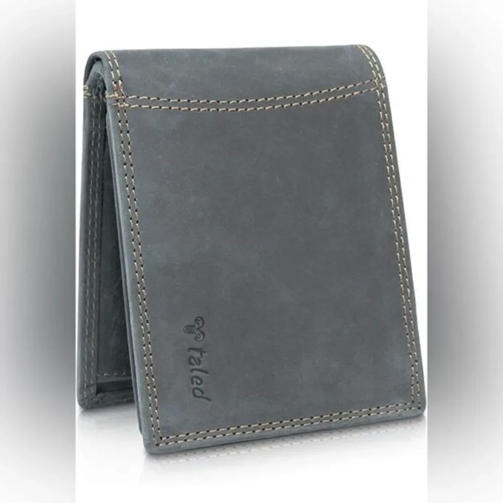 Nwb taled leather wallet